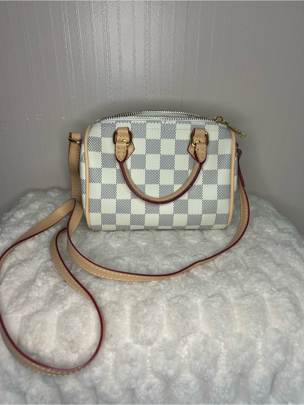 Source Unknown Checkered Mini Crossbody with Tan Trim and Red Edge